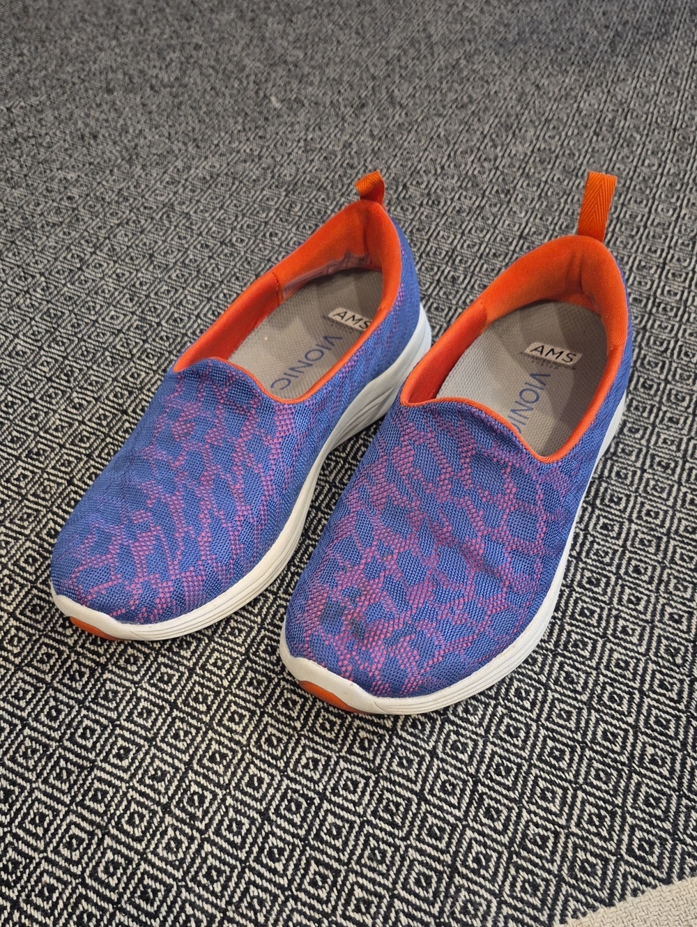 Vionic Hydra Slip On Shoes Size 7